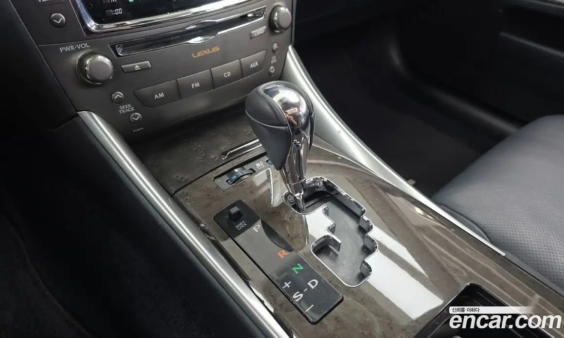 Lexus IS 2011 2.5 автомат (гидро), фото 9 Lexus IS 2011 2.5 автомат (гидро), фото 9