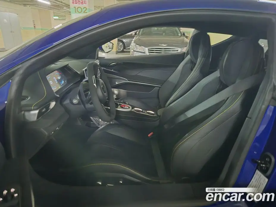 Lotus Emira 2025 3.5 автомат (гидро), фото 12