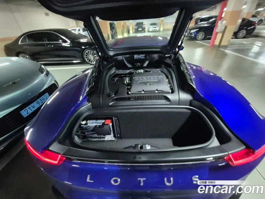 Lotus Emira 2025 3.5 автомат (гидро), фото 7