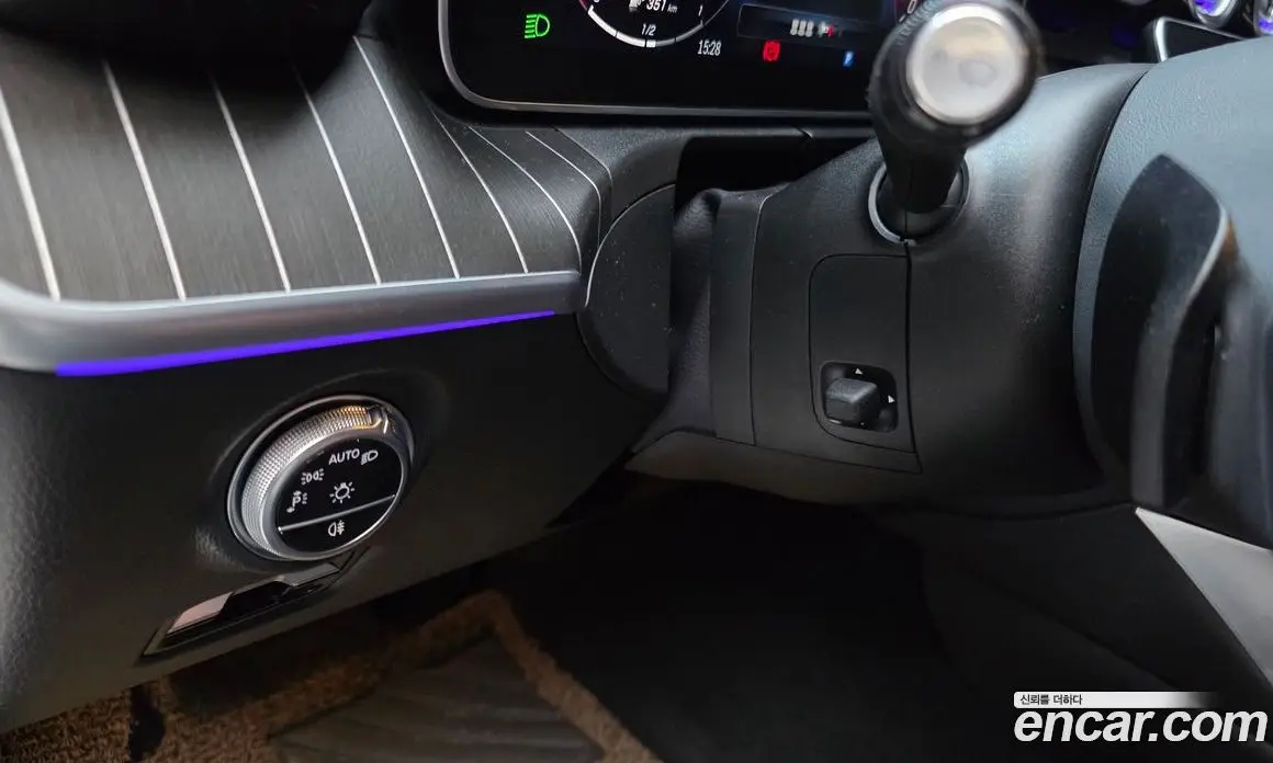 Mercedes-Benz C-Class 2022 2.0 автомат (гидро), фото 17