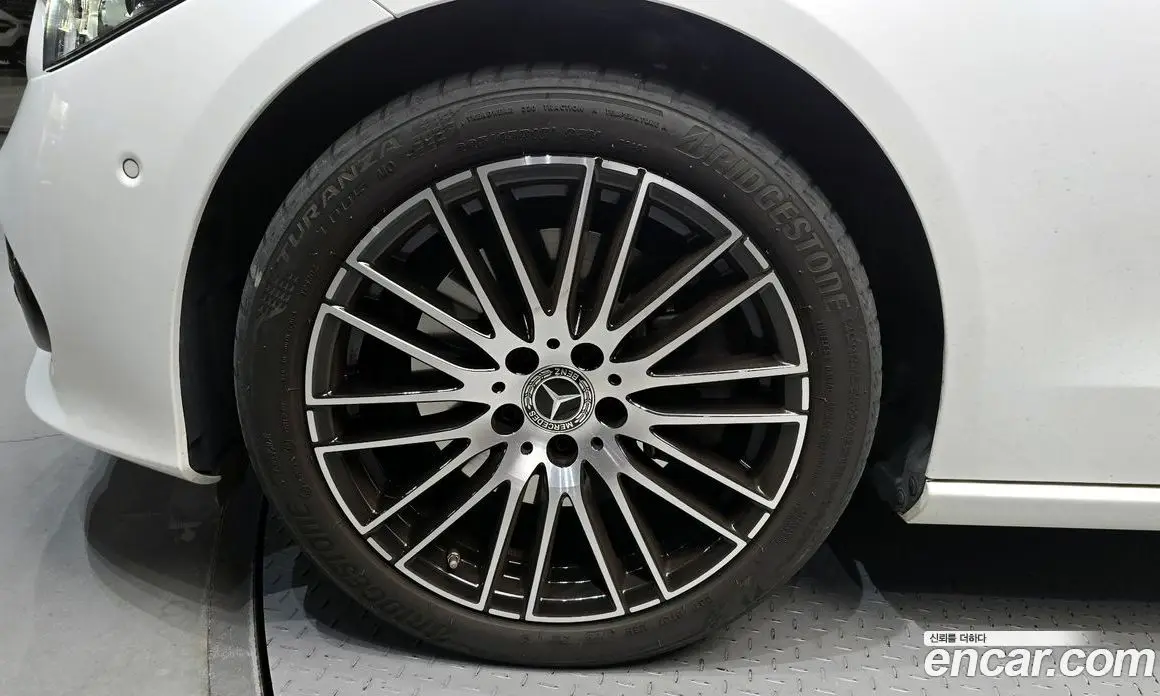 Mercedes-Benz C-Class 2022 2.0 автомат (гидро), фото 5