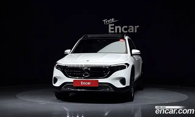 Mercedes-Benz EQB 2024 0.2 автомат (гидро), миниатюра 3