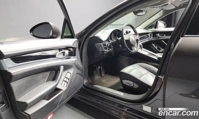 Porsche Panamera 2012 3.6 автомат (гидро), миниатюра 10 Porsche Panamera 2012 3.6 автомат (гидро), миниатюра 10