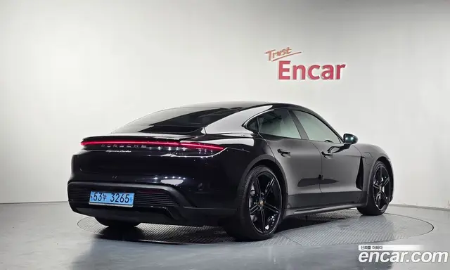 Porsche Taycan 2021 0.1 автомат (гидро), миниатюра 2