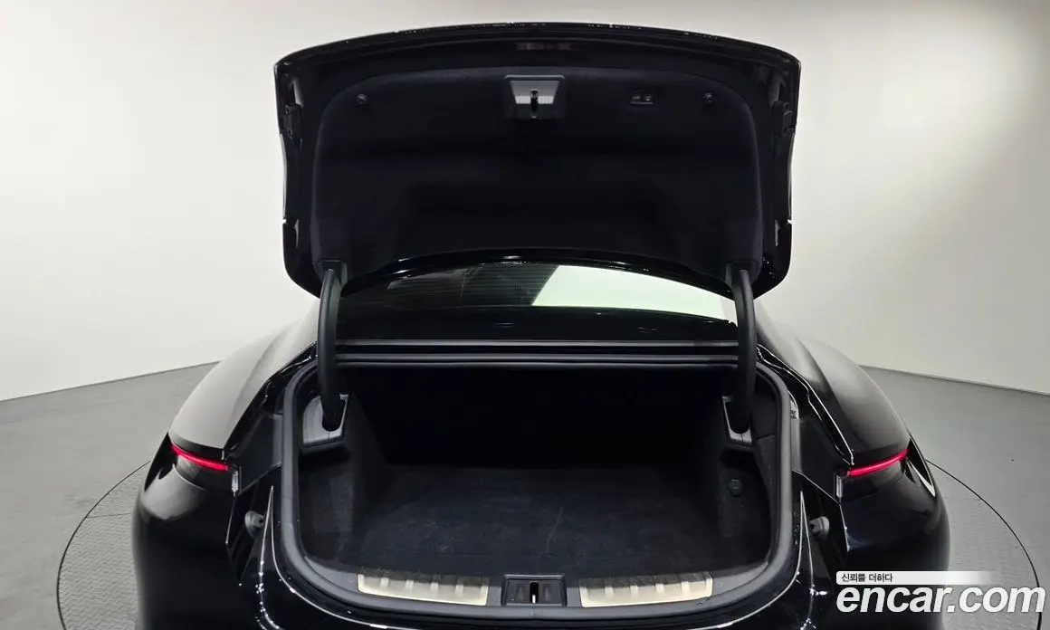 Porsche Taycan 2021 0.1 автомат (гидро), фото 20