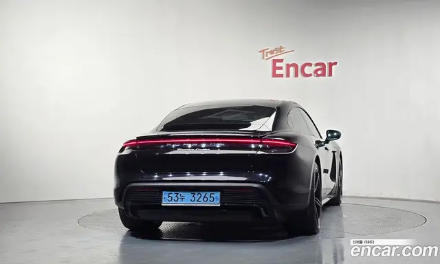 Porsche Taycan 2021 0.1 автомат (гидро), миниатюра 4