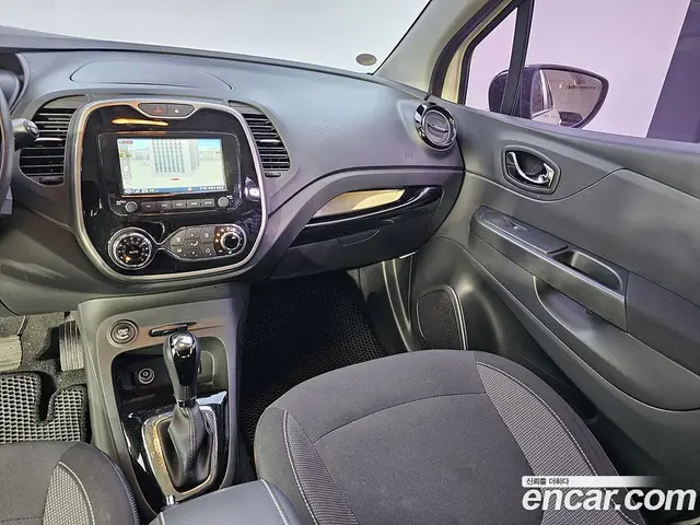 Renault (Samsung) QM3 2015 1.5 автомат (гидро), миниатюра 6 Renault (Samsung) QM3 2015 1.5 автомат (гидро), миниатюра 6