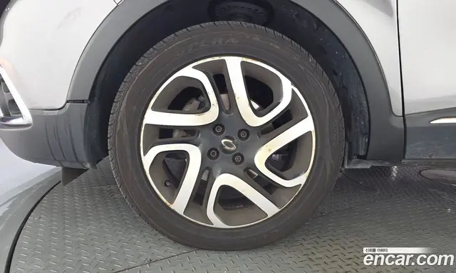 Renault (Samsung) QM3 2016 1.5 автомат (гидро), миниатюра 5 Renault (Samsung) QM3 2016 1.5 автомат (гидро), миниатюра 5