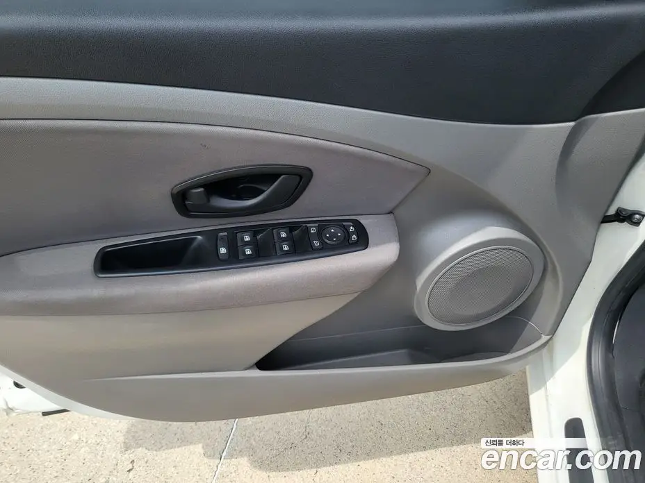 Renault (Samsung) SM3 2012 1.6 автомат (гидро), фото 12 Renault (Samsung) SM3 2012 1.6 автомат (гидро), фото 12
