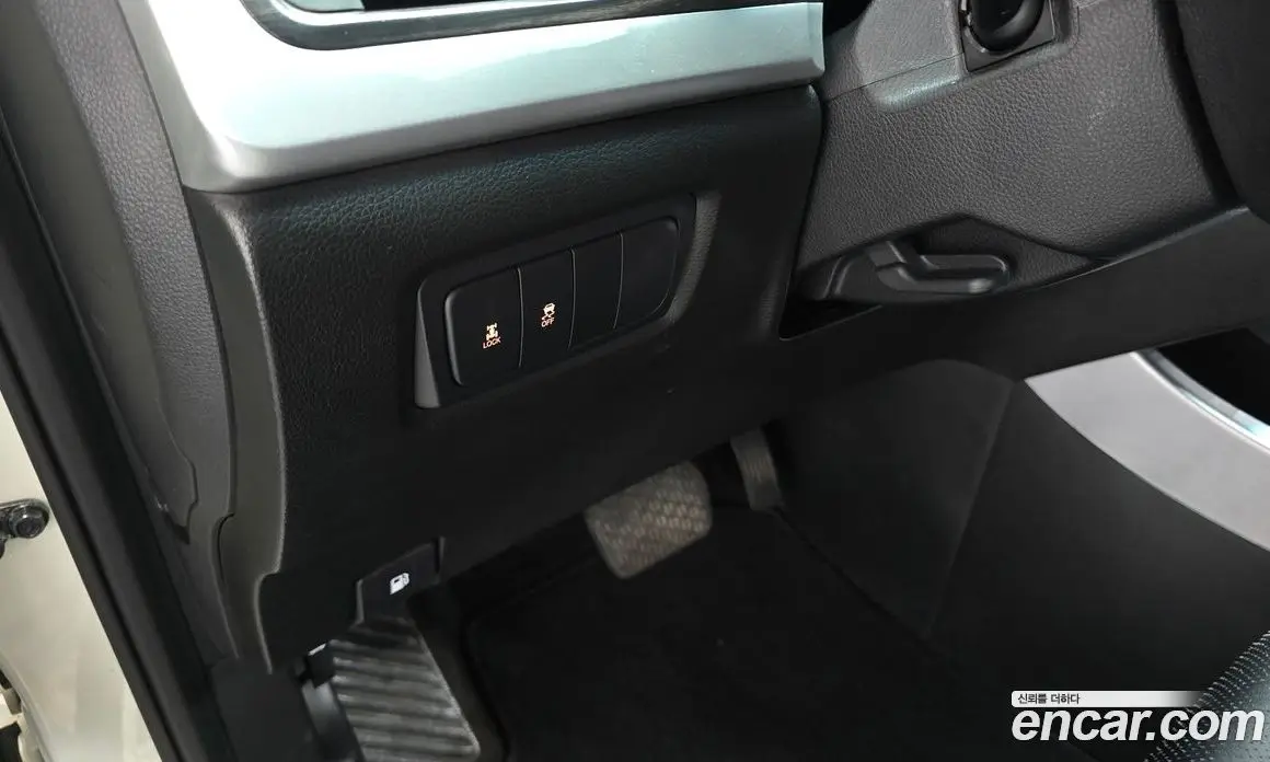 SsangYong Korando 2014 2.0 автомат (гидро), фото 19