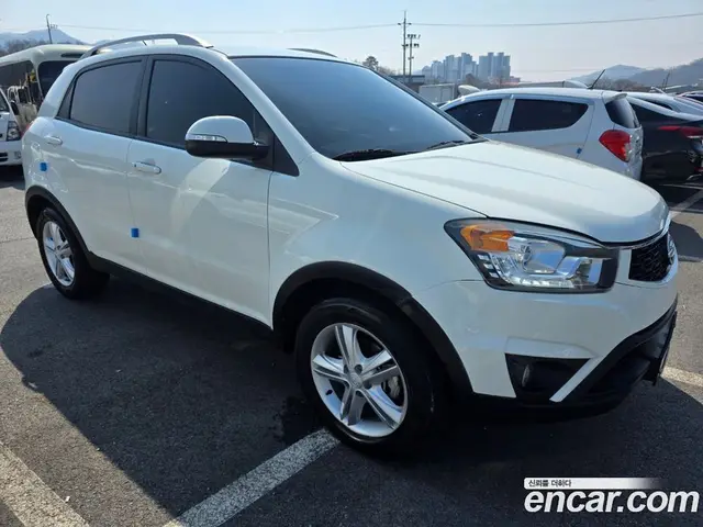 SsangYong Korando 2015 2.0 автомат (гидро), миниатюра 3
