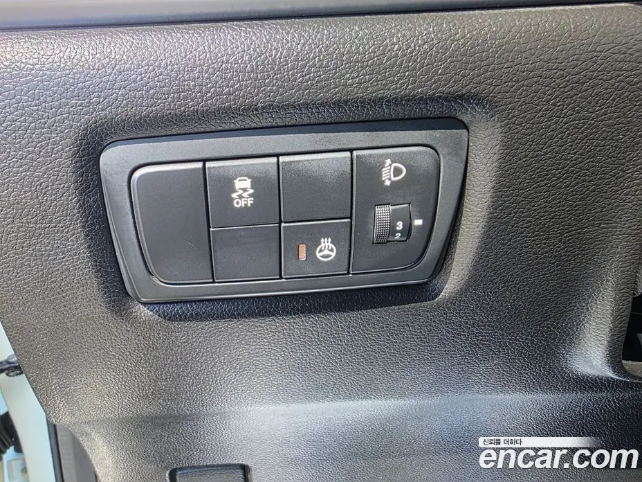 SsangYong Korando 2015 2.0 автомат (гидро), фото 8
