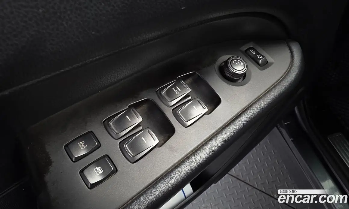 SsangYong Rexton 2018 2.2 автомат (гидро), фото 17 SsangYong Rexton 2018 2.2 автомат (гидро), фото 17