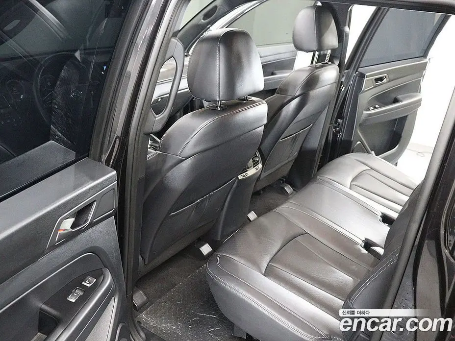 SsangYong Rexton 2023 2.2 автомат (гидро), фото 15 SsangYong Rexton 2023 2.2 автомат (гидро), фото 15