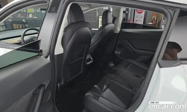 Tesla Model Y 2022 0.2 автомат (гидро), миниатюра 11