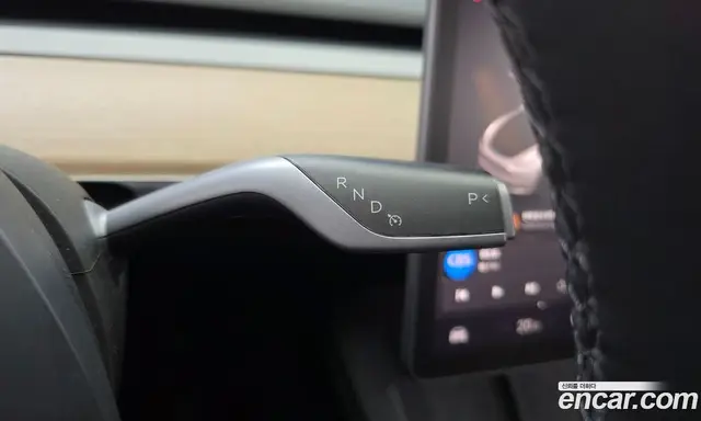 Tesla Model Y 2022 0.2 автомат (гидро), миниатюра 9