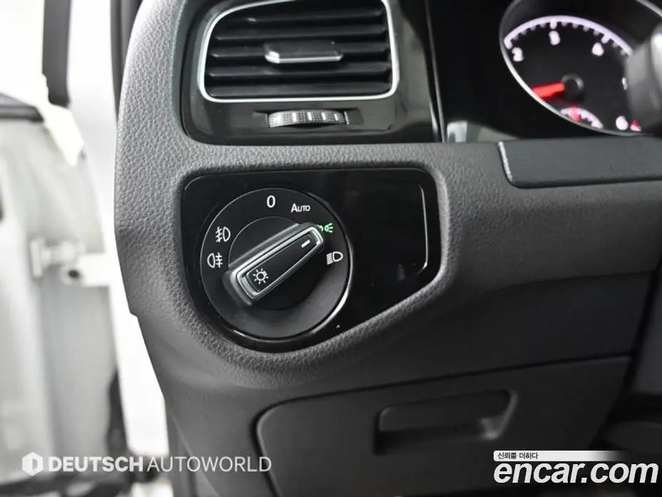 Volkswagen Golf 2014 2.0 автомат (гидро), фото 16 Volkswagen Golf 2014 2.0 автомат (гидро), фото 16