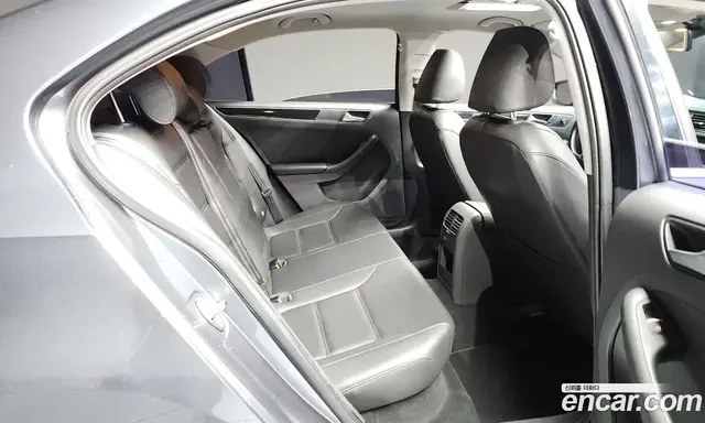 Volkswagen Jetta 2015 2.0 автомат (гидро), миниатюра 12