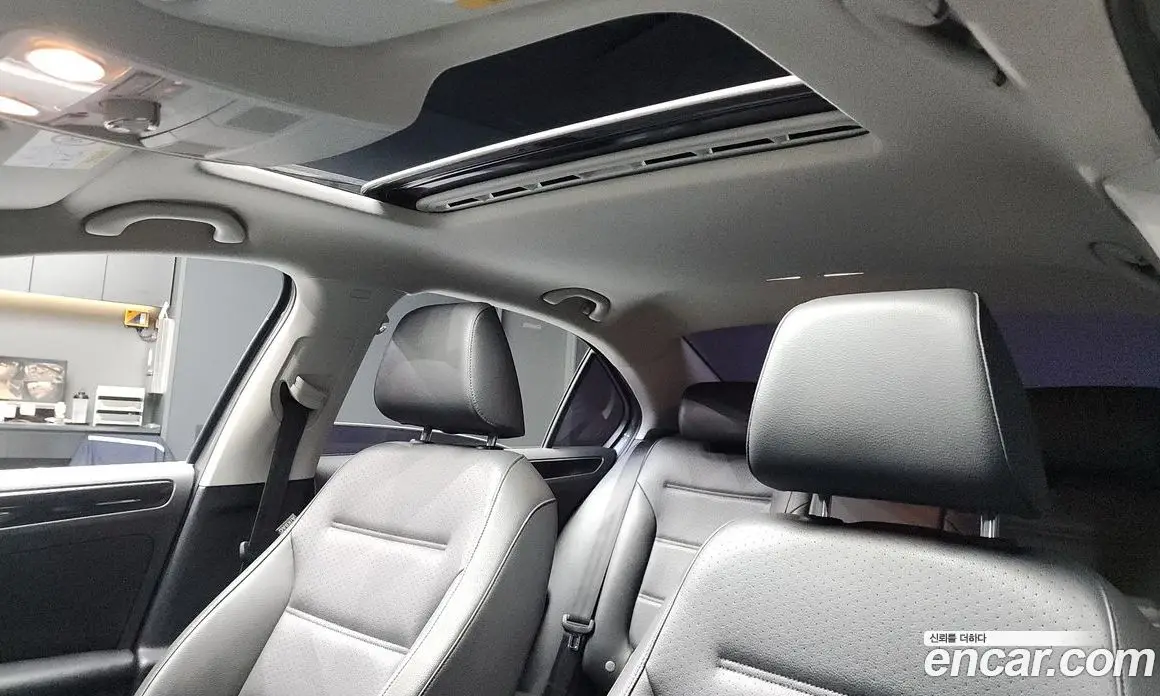 Volkswagen Jetta 2015 2.0 автомат (гидро), фото 19 Volkswagen Jetta 2015 2.0 автомат (гидро), фото 19
