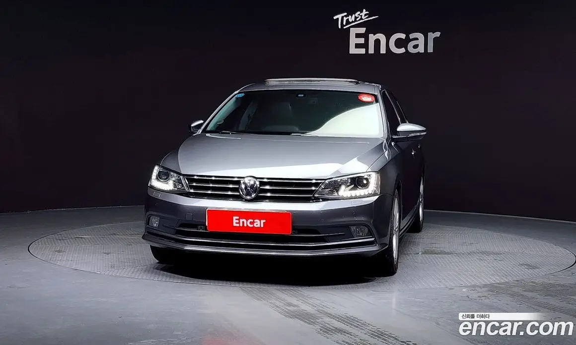 Volkswagen Jetta 2015 2.0 автомат (гидро), фото 3 Volkswagen Jetta 2015 2.0 автомат (гидро), фото 3