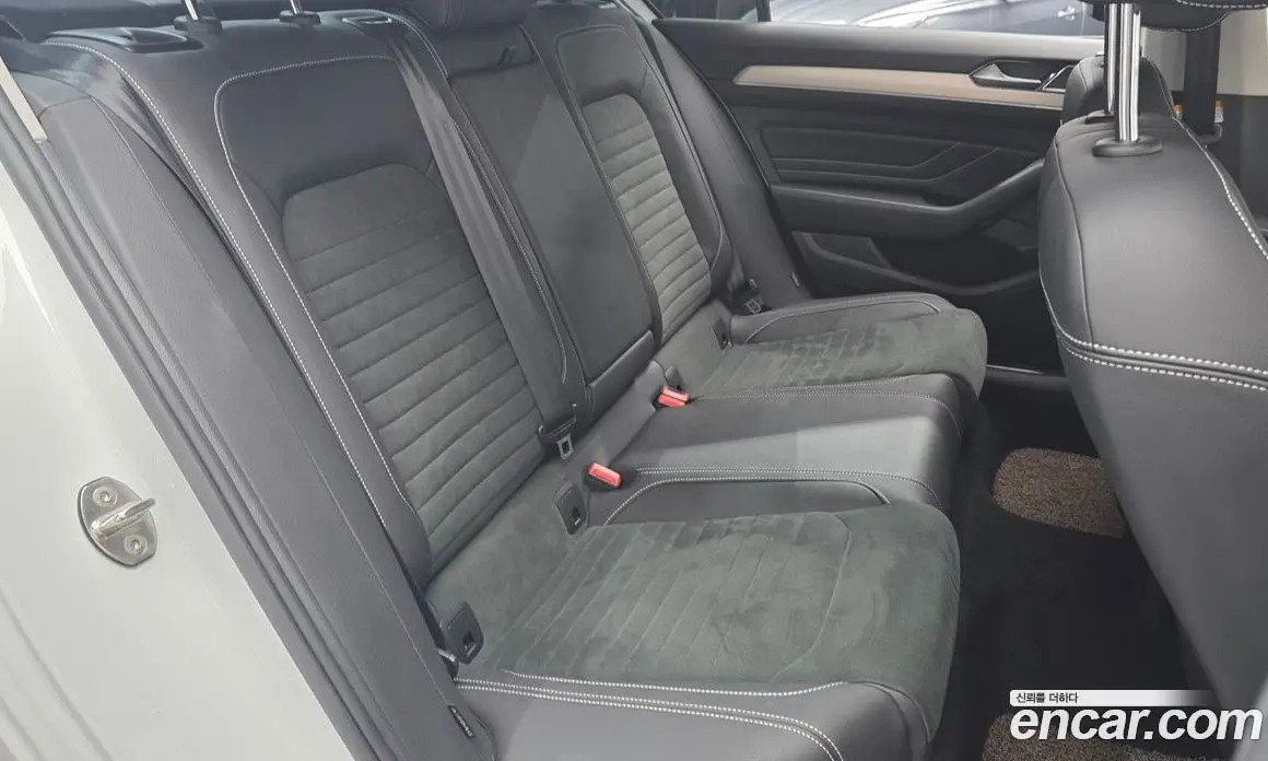 Volkswagen Passat 2022 2.0 автомат (гидро), фото 12 Volkswagen Passat 2022 2.0 автомат (гидро), фото 12