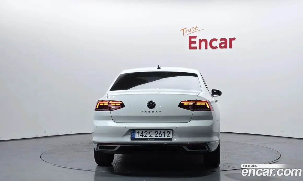 Volkswagen Passat 2022 2.0 автомат (гидро), фото 4 Volkswagen Passat 2022 2.0 автомат (гидро), фото 4