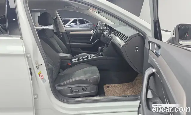 Volkswagen Passat 2022 2.0 автомат (гидро), миниатюра 10 Volkswagen Passat 2022 2.0 автомат (гидро), миниатюра 10