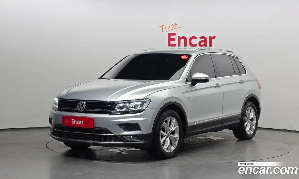 Volkswagen Tiguan 2018 2.0 автомат (гидро), фото 1 Volkswagen Tiguan 2018 2.0 автомат (гидро), фото 1