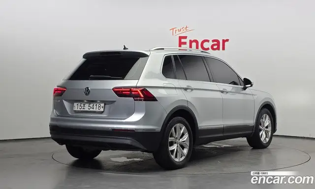 Volkswagen Tiguan 2018 2.0 автомат (гидро), миниатюра 2 Volkswagen Tiguan 2018 2.0 автомат (гидро), миниатюра 2