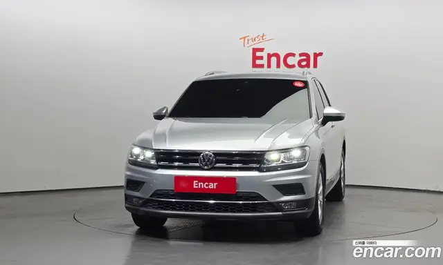 Volkswagen Tiguan 2018 2.0 автомат (гидро), миниатюра 3 Volkswagen Tiguan 2018 2.0 автомат (гидро), миниатюра 3