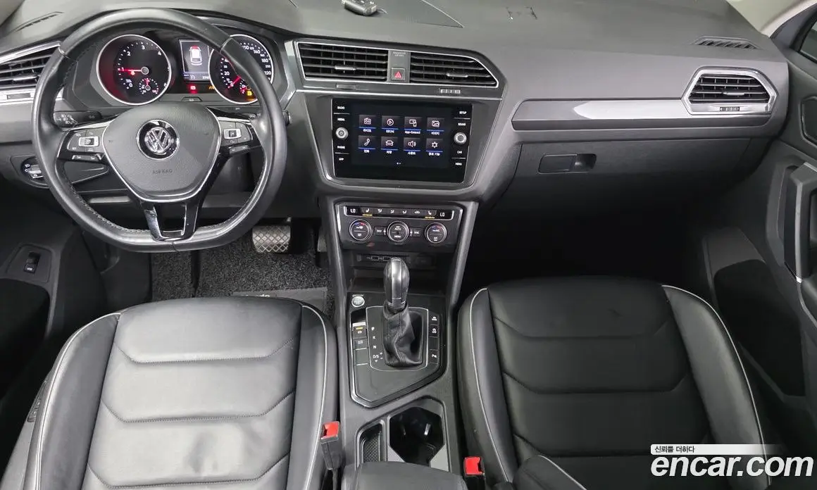 Volkswagen Tiguan 2018 2.0 автомат (гидро), фото 7 Volkswagen Tiguan 2018 2.0 автомат (гидро), фото 7