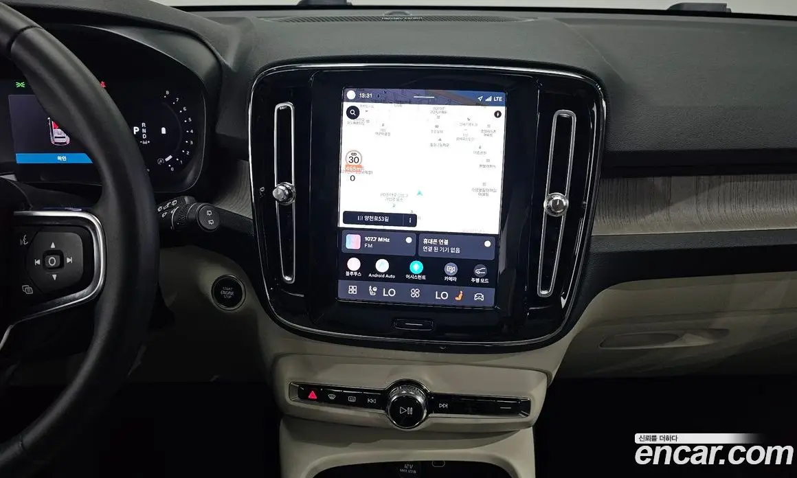 Volvo XC40 2023 2.0 автомат (гидро), фото 14 Volvo XC40 2023 2.0 автомат (гидро), фото 14