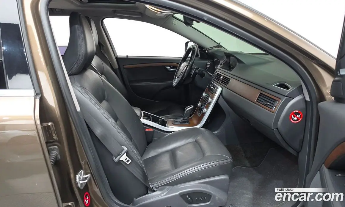Volvo XC70 2016 2.0 автомат (гидро), фото 11 Volvo XC70 2016 2.0 автомат (гидро), фото 11