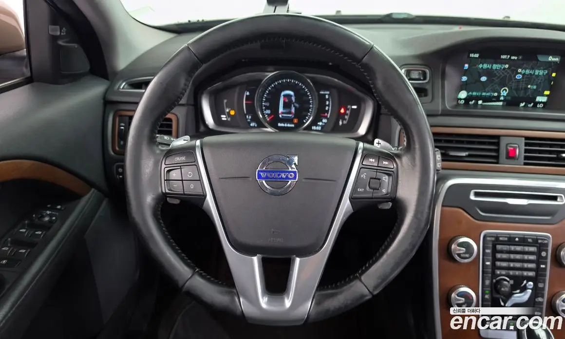 Volvo XC70 2016 2.0 автомат (гидро), фото 13 Volvo XC70 2016 2.0 автомат (гидро), фото 13