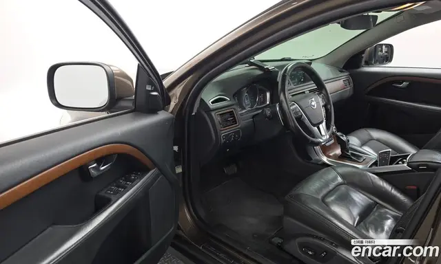 Volvo XC70 2016 2.0 автомат (гидро), миниатюра 10 Volvo XC70 2016 2.0 автомат (гидро), миниатюра 10