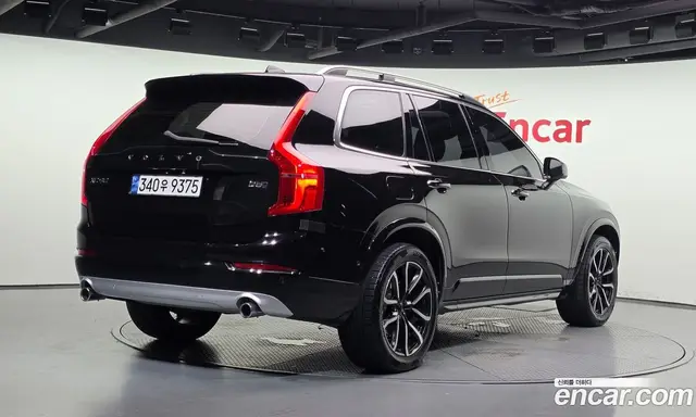 Volvo XC90 2017 2.0 автомат (гидро), миниатюра 2 Volvo XC90 2017 2.0 автомат (гидро), миниатюра 2
