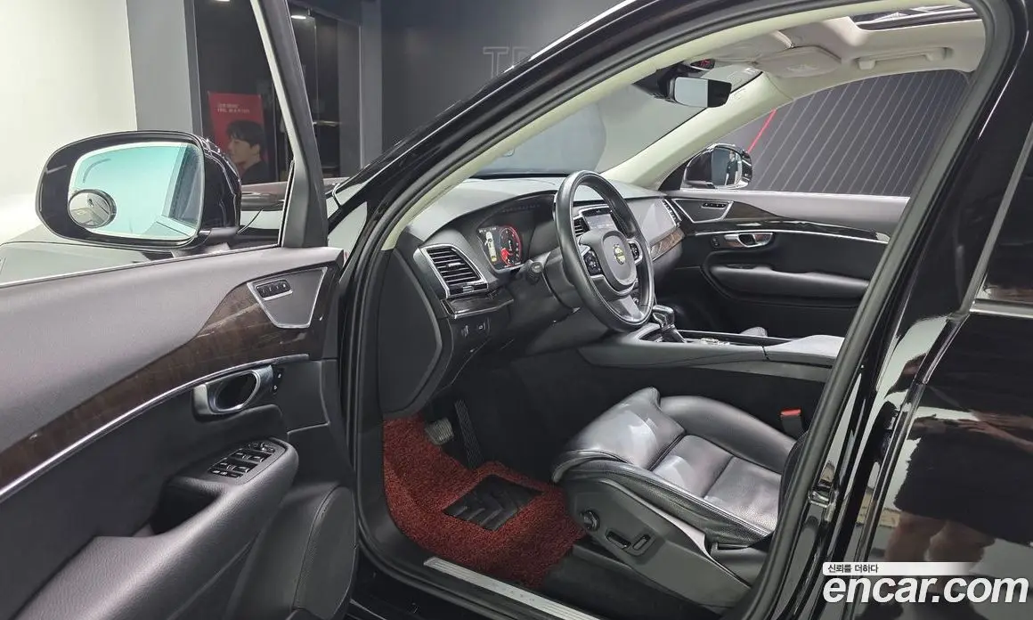Volvo XC90 2017 2.0 автомат (гидро), фото 10 Volvo XC90 2017 2.0 автомат (гидро), фото 10