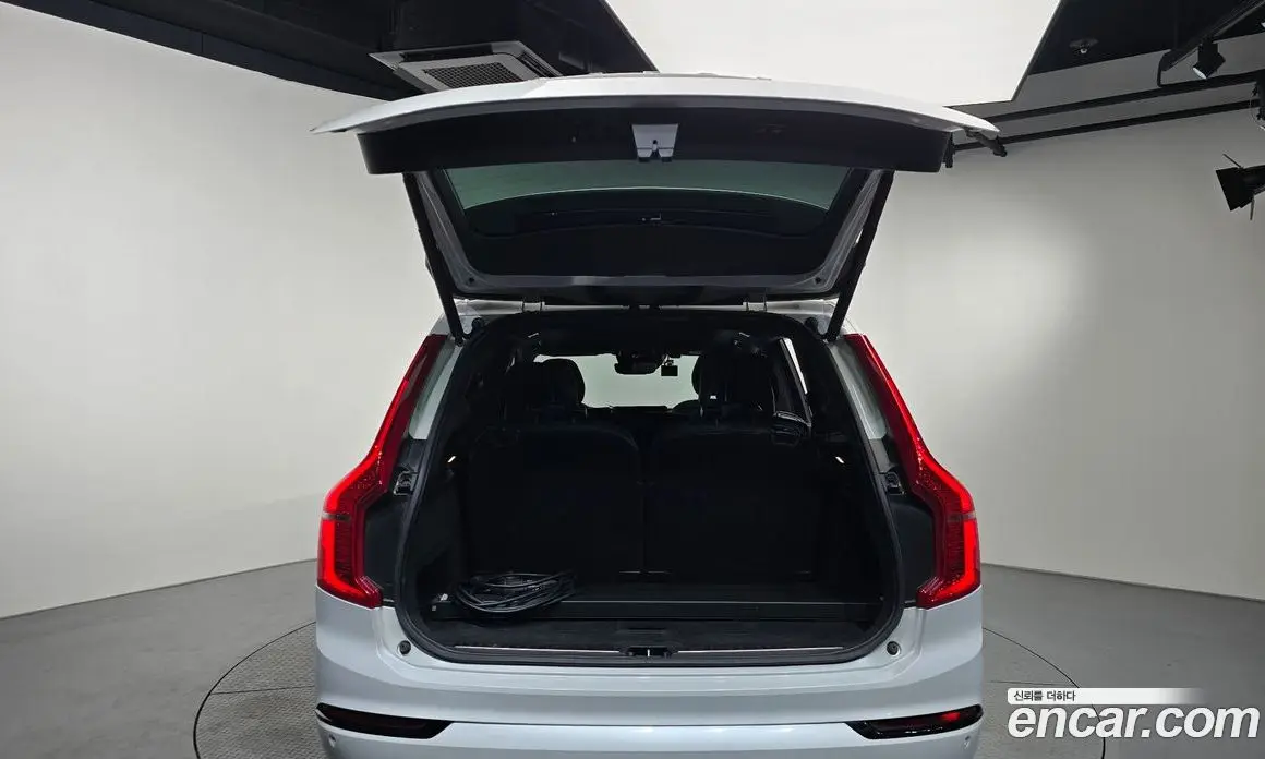 Volvo XC90 2020 2.0 автомат (гидро), фото 17 Volvo XC90 2020 2.0 автомат (гидро), фото 17