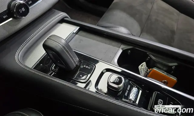 Volvo XC90 2020 2.0 автомат (гидро), миниатюра 9 Volvo XC90 2020 2.0 автомат (гидро), миниатюра 9