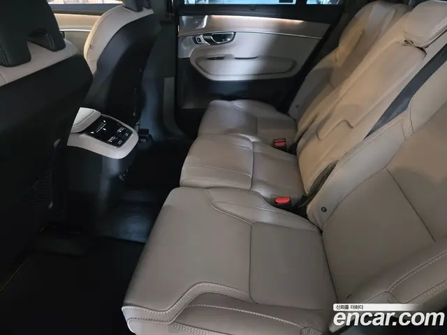 Volvo XC90 2026 2.0 автомат (гидро), миниатюра 11 Volvo XC90 2026 2.0 автомат (гидро), миниатюра 11