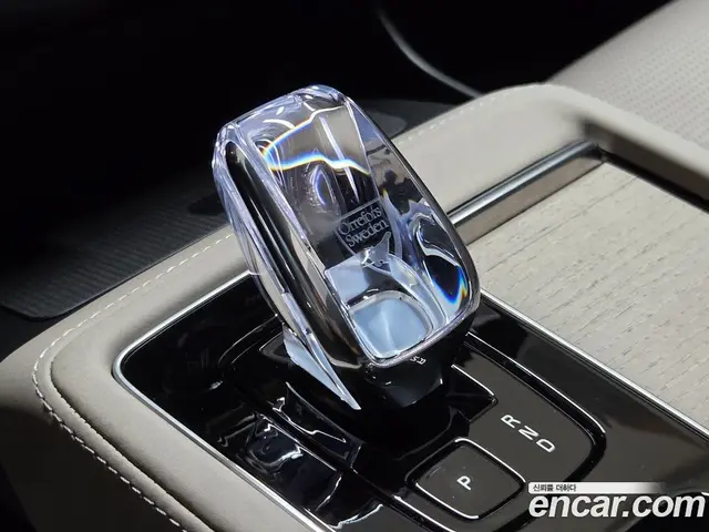 Volvo XC90 2026 2.0 автомат (гидро), миниатюра 9 Volvo XC90 2026 2.0 автомат (гидро), миниатюра 9