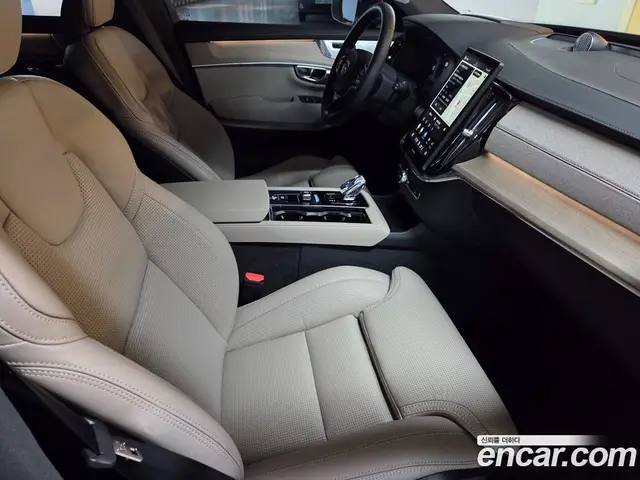 Volvo XC90 2026 2.0 автомат (гидро), миниатюра 10 Volvo XC90 2026 2.0 автомат (гидро), миниатюра 10