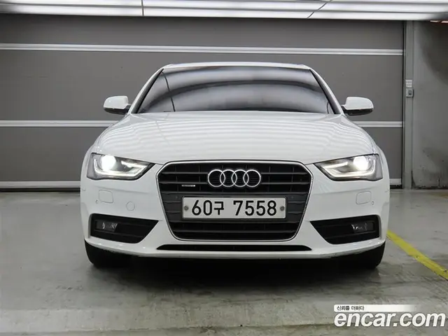 Audi A4 2015 2.0 автомат (гидро), миниатюра 2