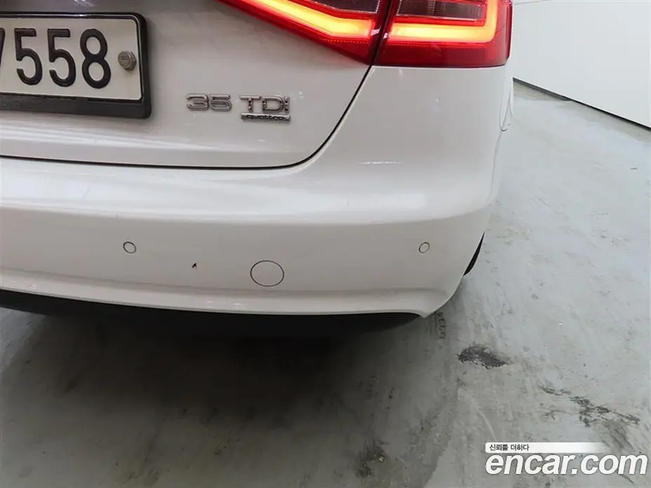 Audi A4 2015 2.0 автомат (гидро), фото 18