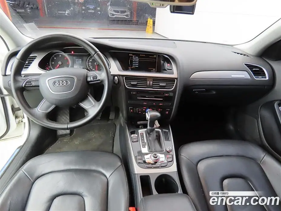 Audi A4 2015 2.0 автомат (гидро), фото 7