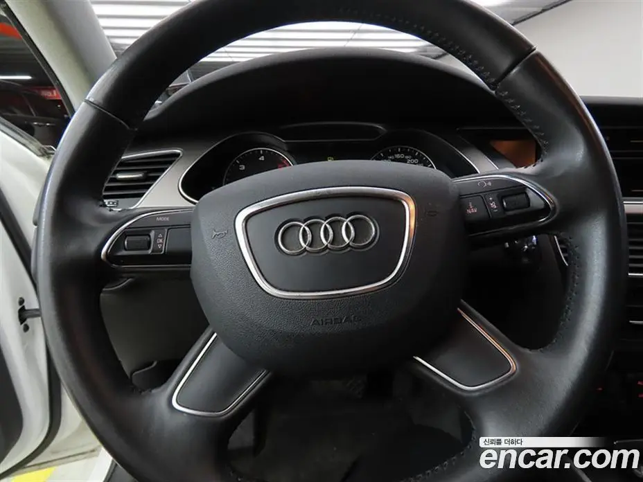 Audi A4 2015 2.0 автомат (гидро), фото 8