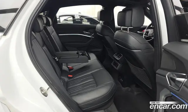 Audi e-tron 2022 0.2 автомат (гидро), миниатюра 12
