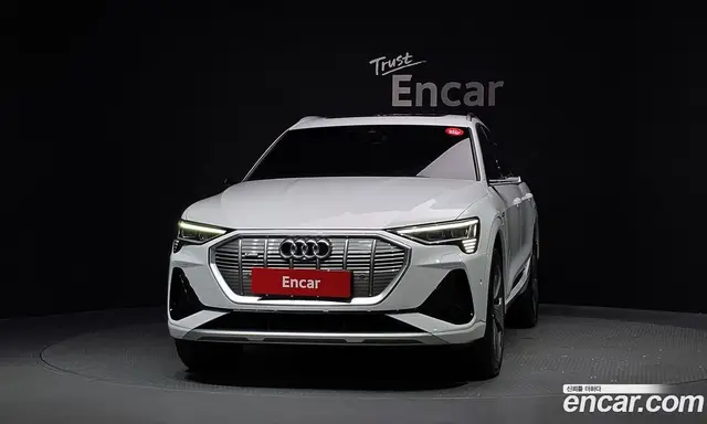 Audi e-tron 2022 0.2 автомат (гидро), миниатюра 3