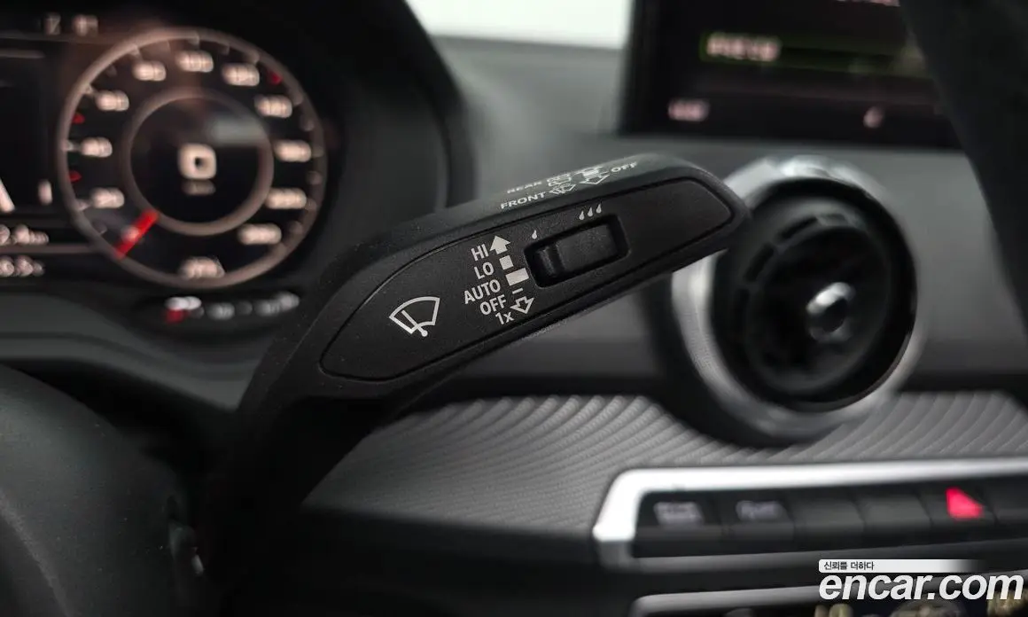 Audi Q2 2023 2.0 автомат (гидро), фото 18