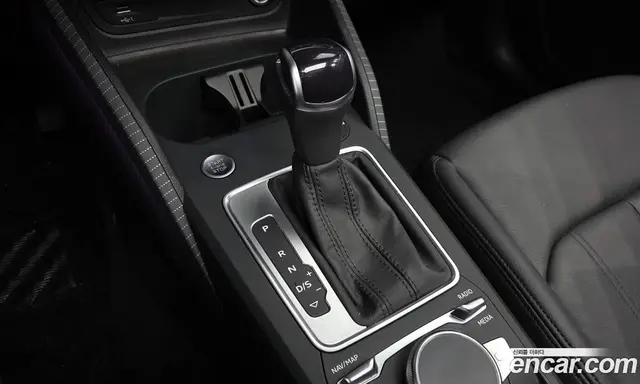 Audi Q2 2023 2.0 автомат (гидро), миниатюра 9